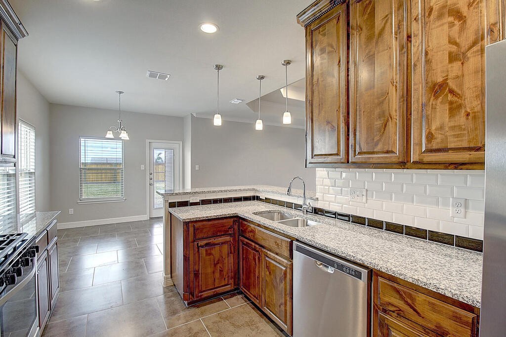 7530 Sable Creek Corpus Christi TX 78412