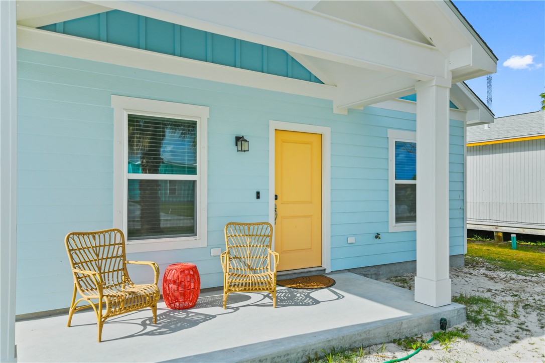 300 Rustic Oak Rockport TX 78382