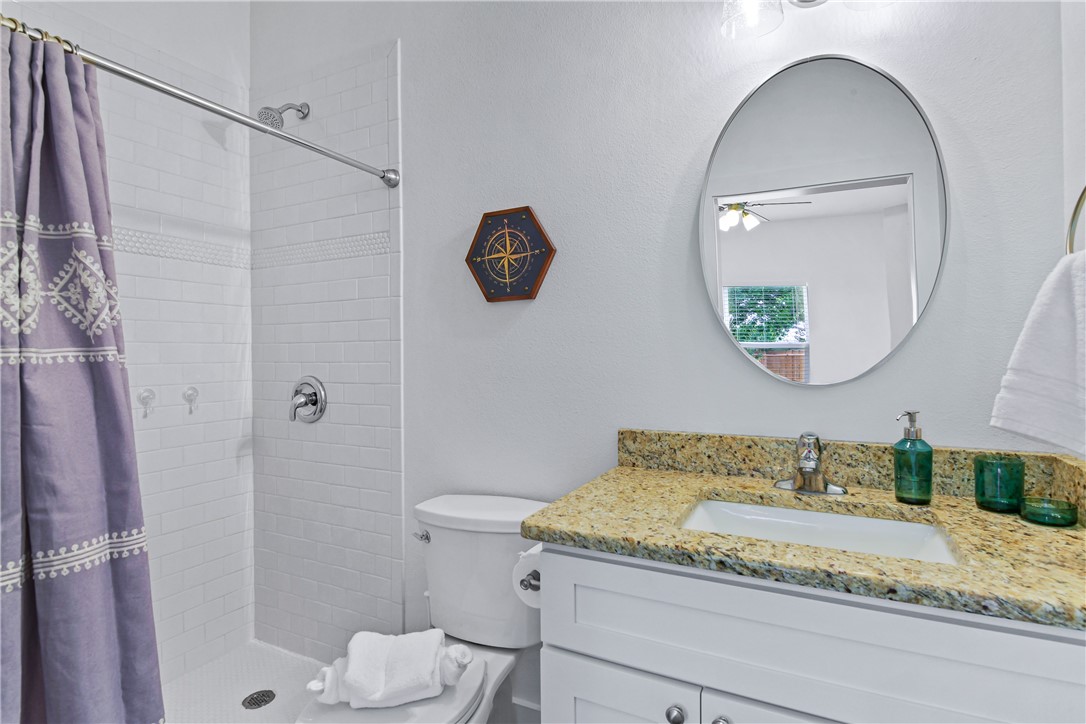 300 Rustic Oak Rockport TX 78382