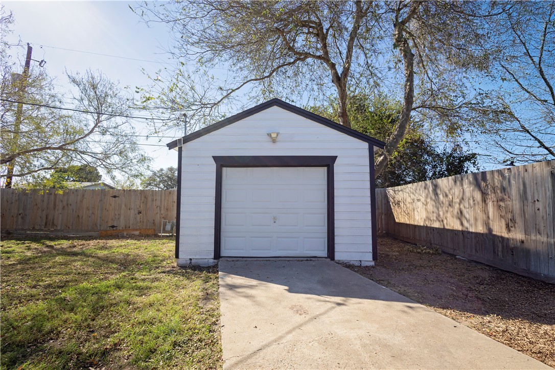 4505 Up River Corpus Christi TX 78408