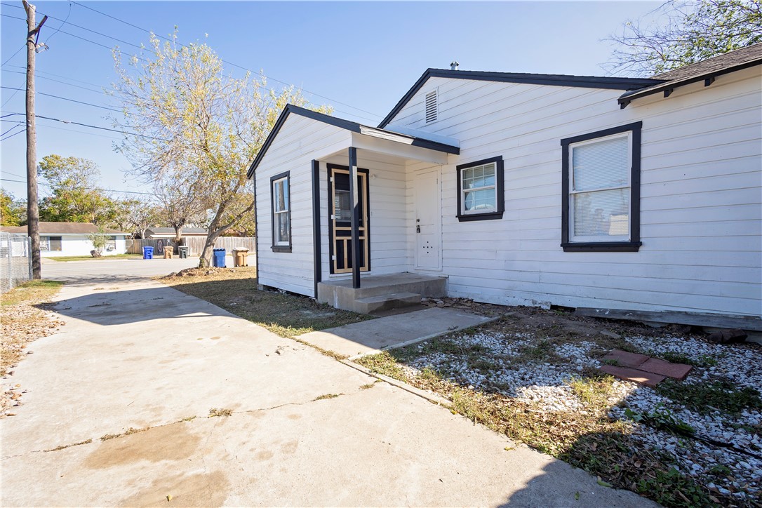 4505 Up River Corpus Christi TX 78408