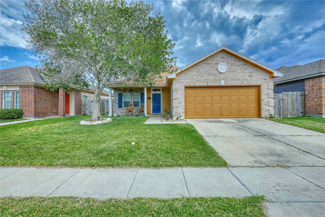 3013 Las Brisas Street Corpus Christi TX 78414