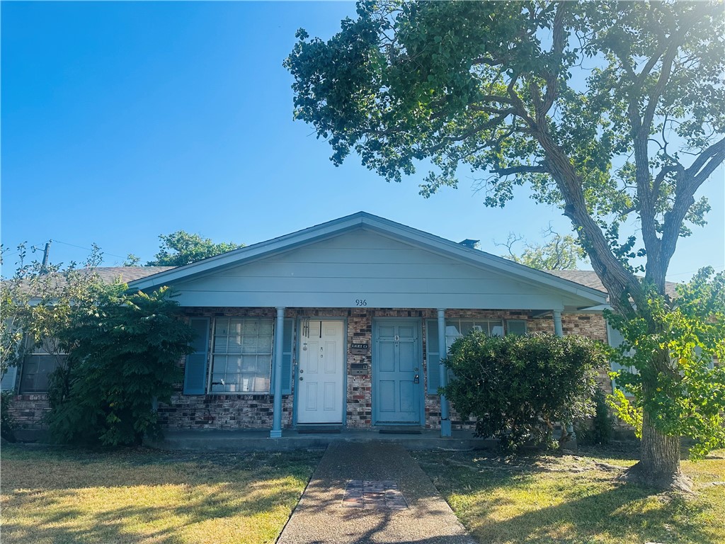 936 Egyptian Creek B Corpus Christi TX 78412