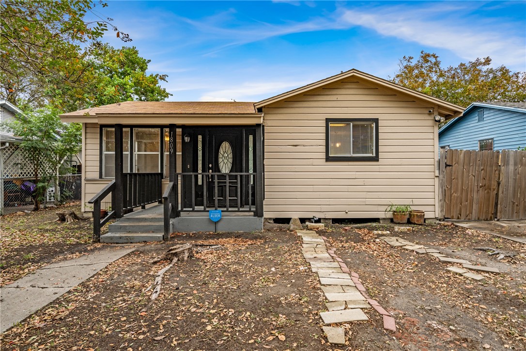 1809 Yale Street Corpus Christi TX 78416