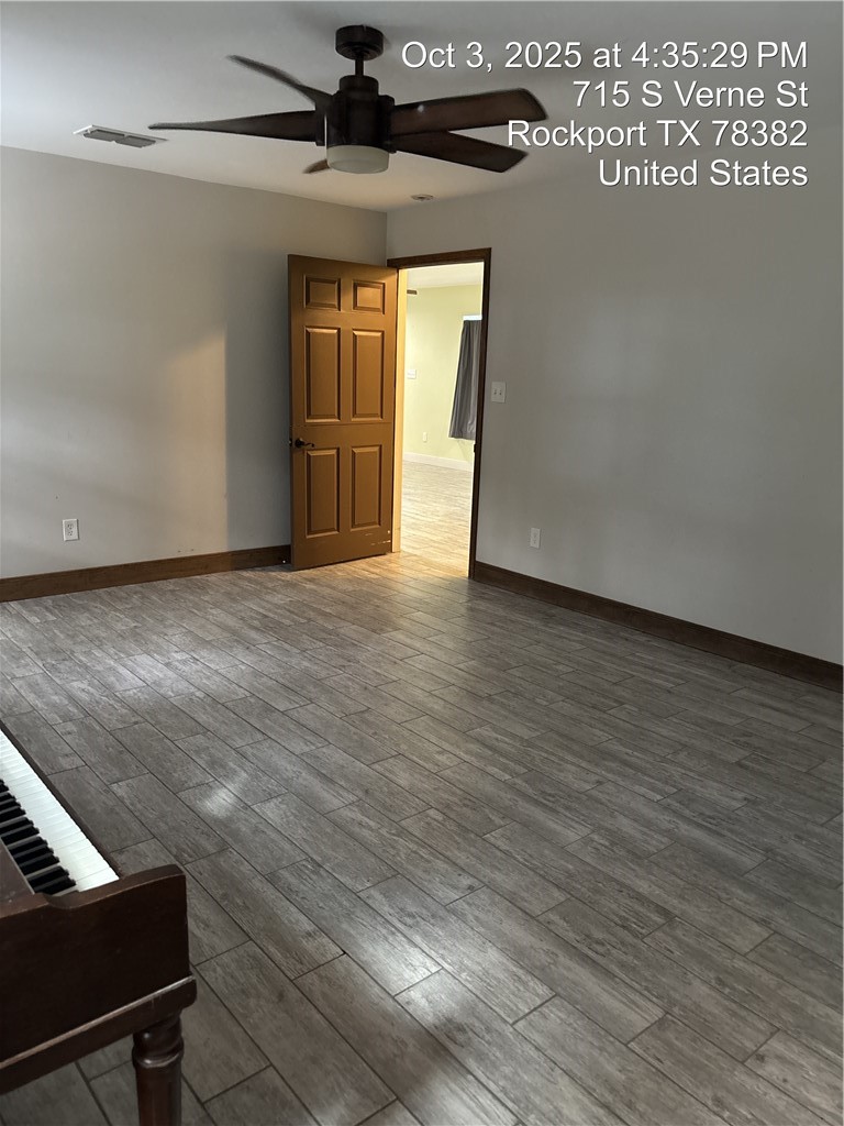 715 S Verne Street Rockport TX 78382
