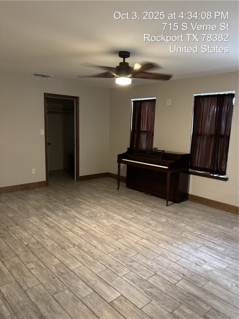 715 S Verne Street Rockport TX 78382