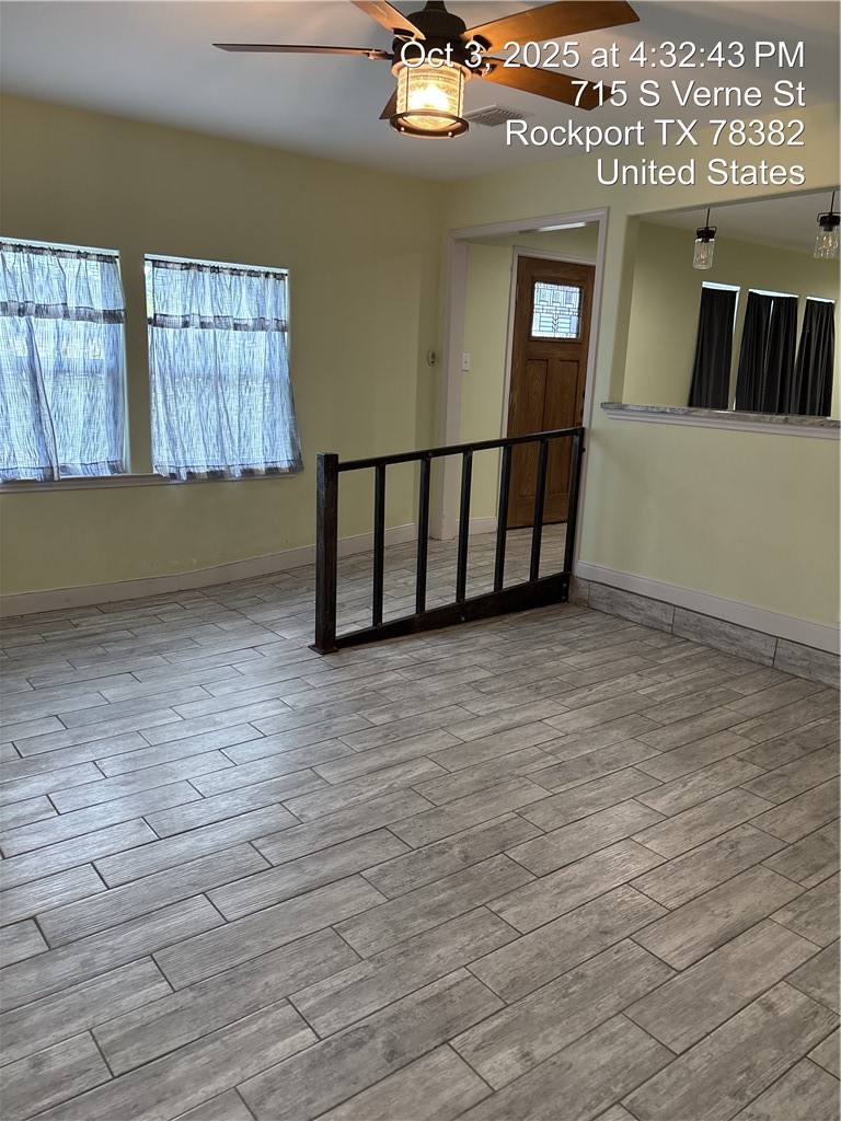715 S Verne Street Rockport TX 78382
