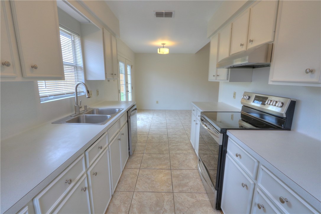 7314 Montreal Corpus Christi TX 78414