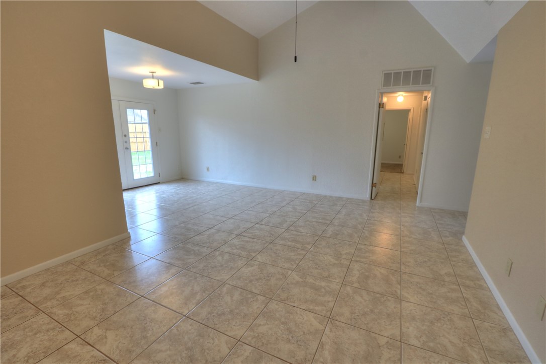 7314 Montreal Corpus Christi TX 78414