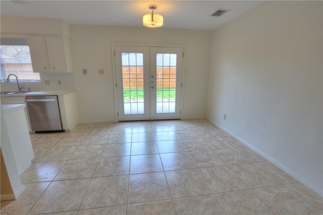 7314 Montreal Corpus Christi TX 78414