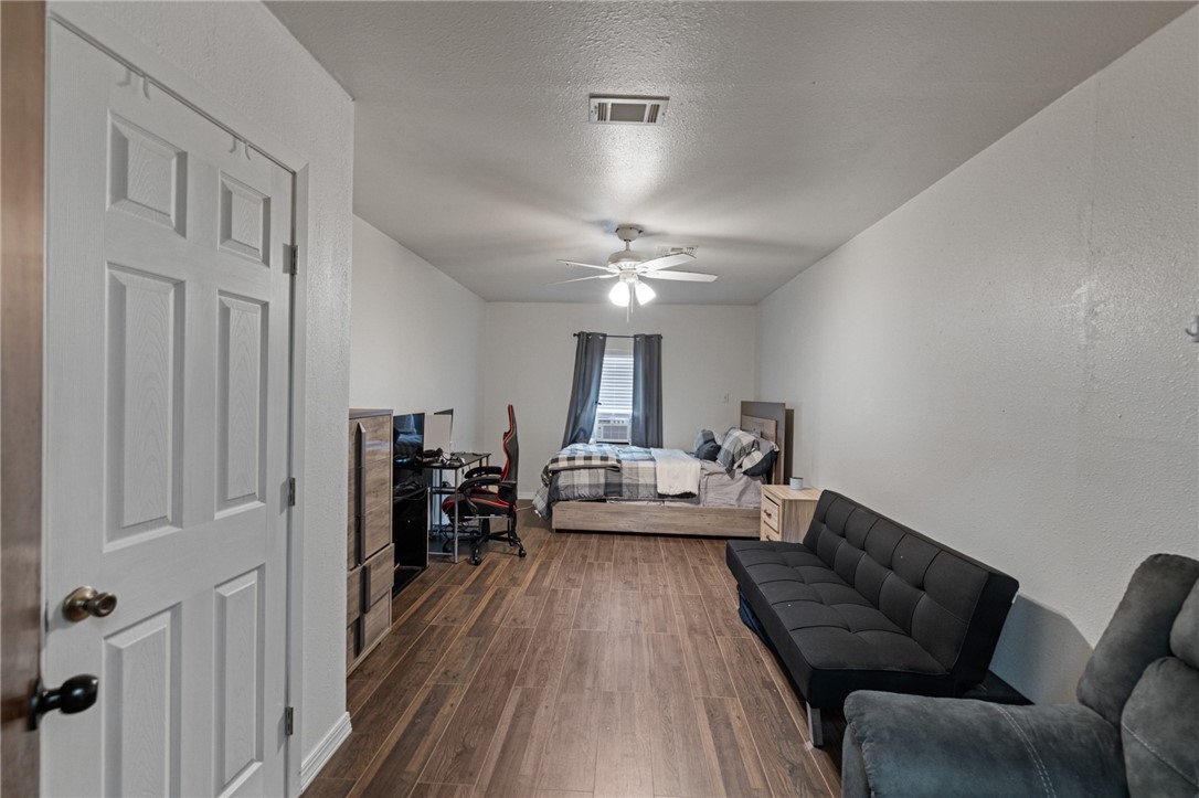 6612 Hardwick Dr B Corpus Christi TX 78412