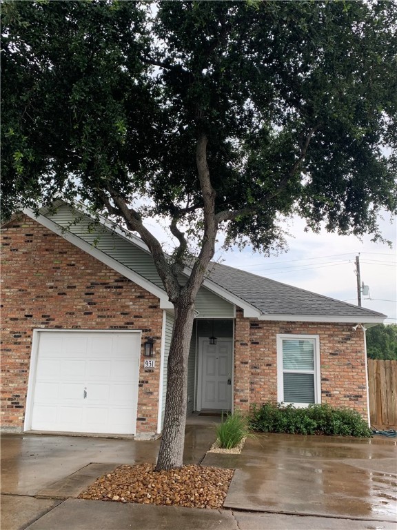931 Moore Avenue Portland TX 78374