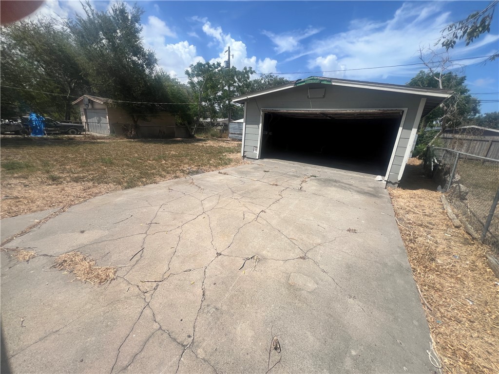 4913 Franklin Drive Corpus Christi TX 78415