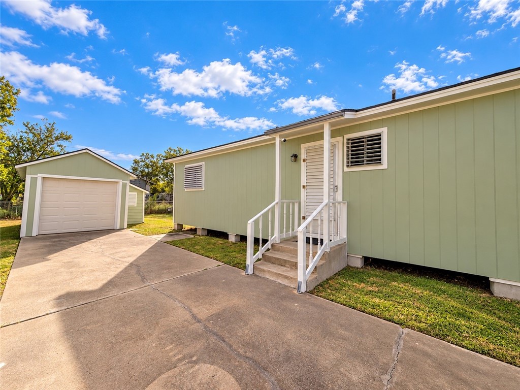 2025 Yale Street Corpus Christi TX 78416