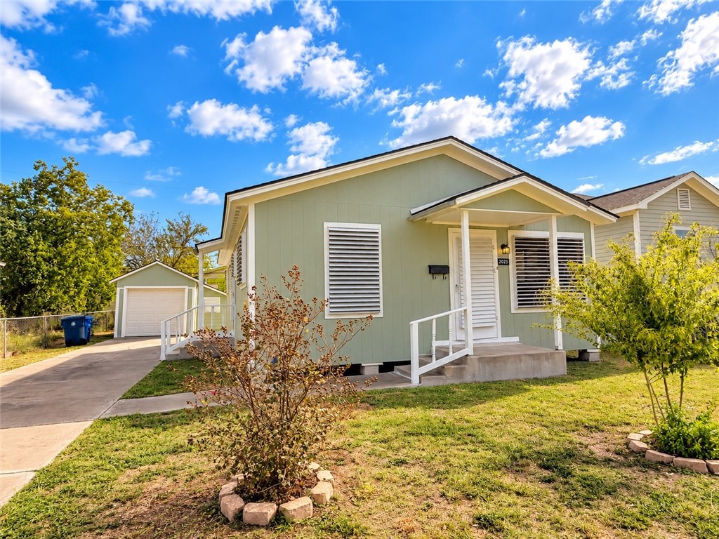 2025 Yale Street Corpus Christi TX 78416