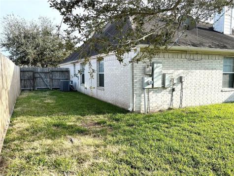 7613 Bayonne Drive Corpus Christi TX 78414