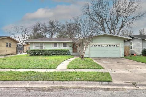 913 Delaine Drive Corpus Christi TX 78411
