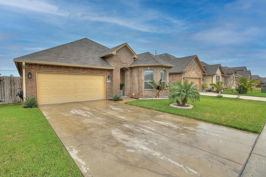 8034 Barlovento Street Corpus Christi TX 78414
