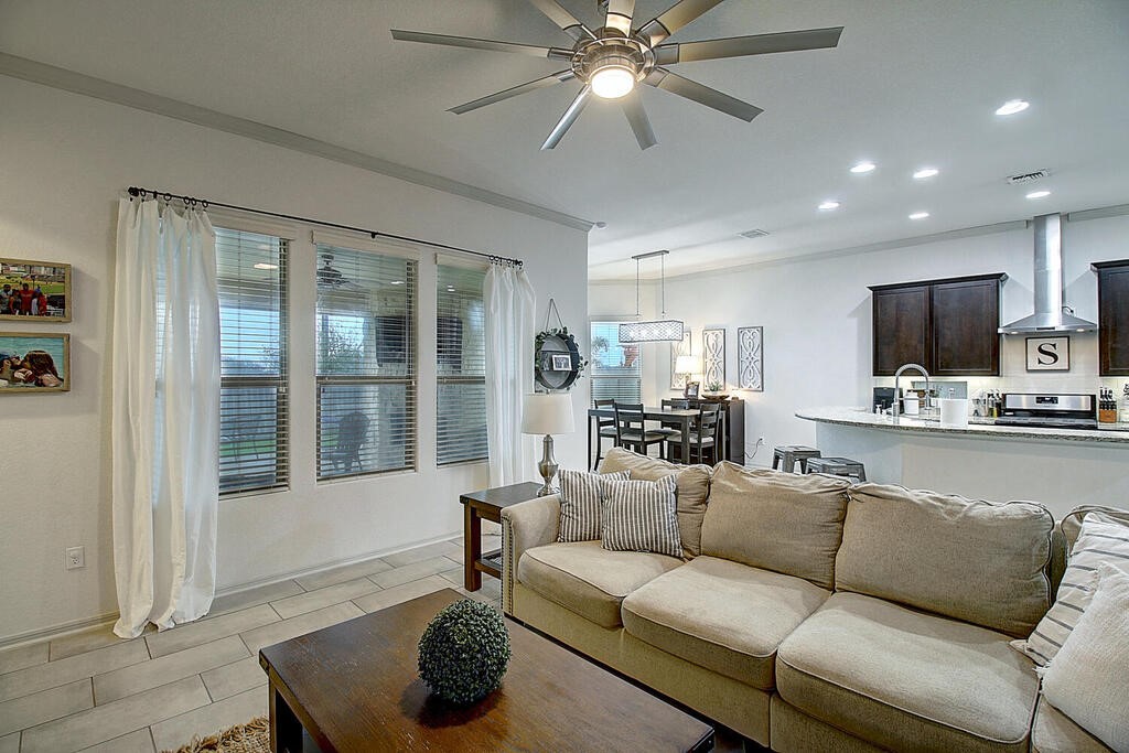 8034 Barlovento Street Corpus Christi TX 78414
