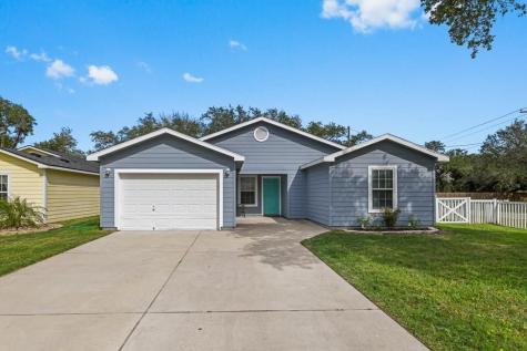 102 Pecan Harbor Street Rockport TX 78382