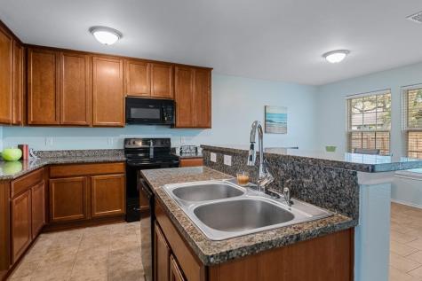 102 Pecan Harbor Street Rockport TX 78382