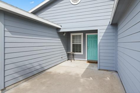 102 Pecan Harbor Street Rockport TX 78382