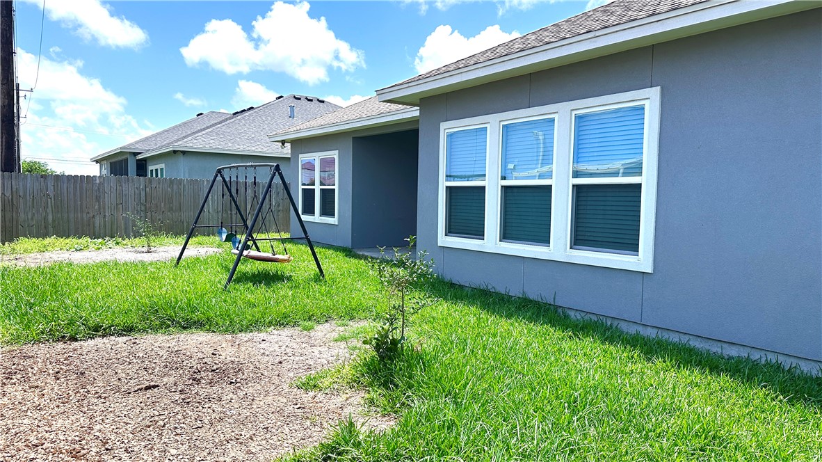 3734 Berkeley Drive Corpus Christi TX 78414