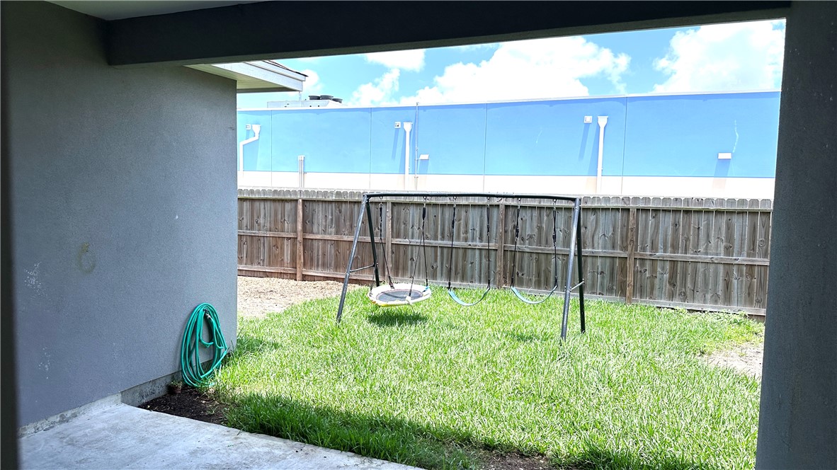 3734 Berkeley Drive Corpus Christi TX 78414