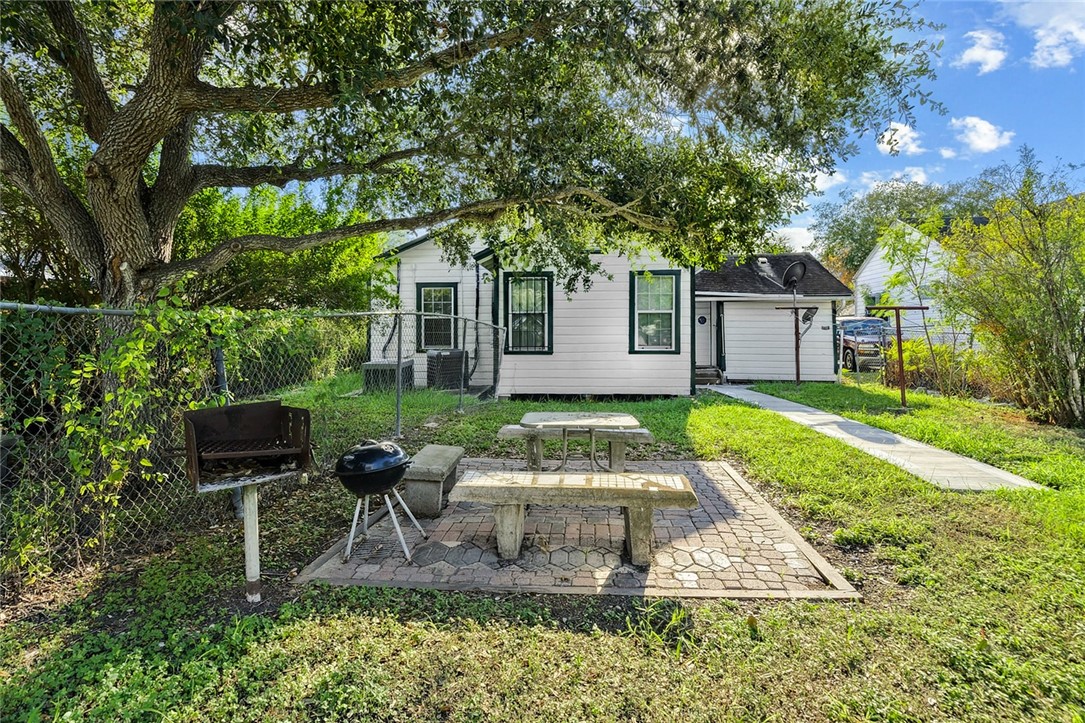 1636 15th Street Corpus Christi TX 78404