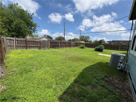 3562 Topeka Street Corpus Christi TX 78411