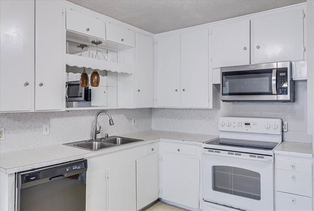 6046 Hugo Drive Corpus Christi TX 78412