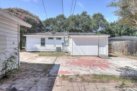 6046 Hugo Drive Corpus Christi TX 78412