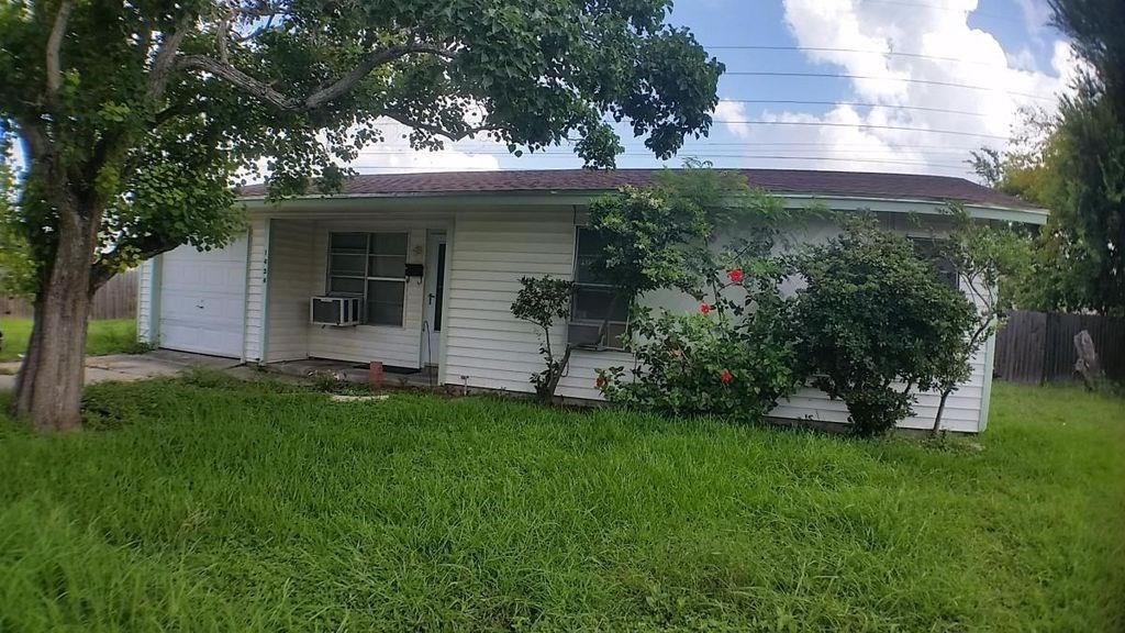 1434 Madrid Circle Corpus Christi TX 78416