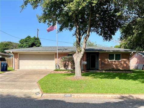 126 Marie Place Portland TX 78374