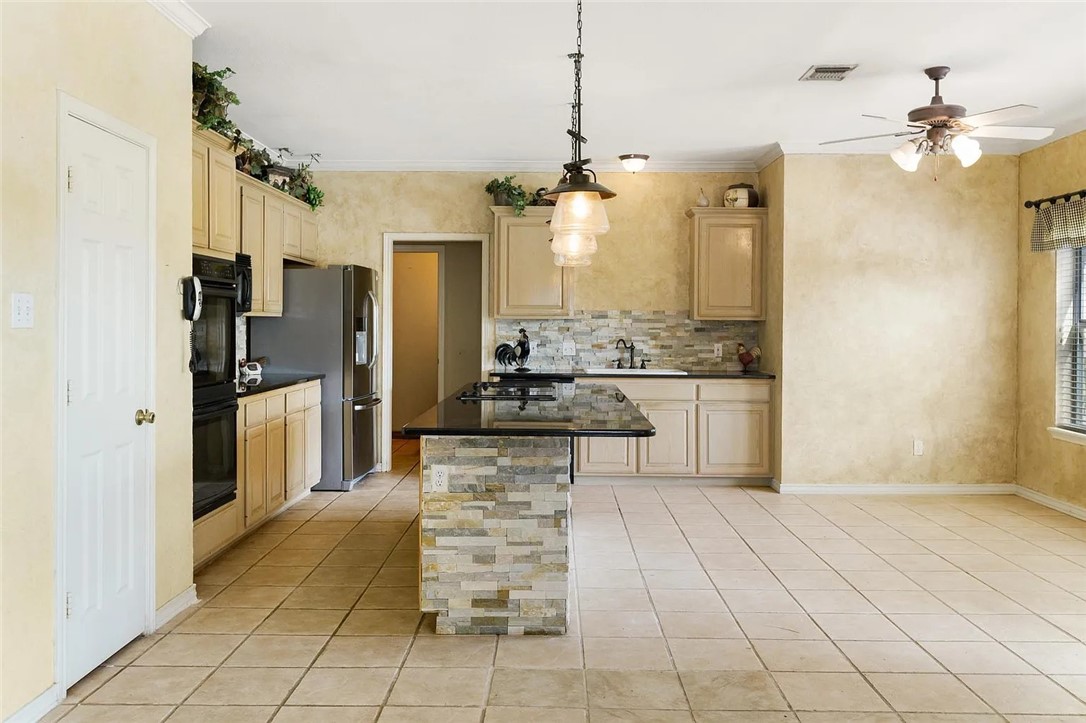 14810 Beal Drive Corpus Christi TX 78410