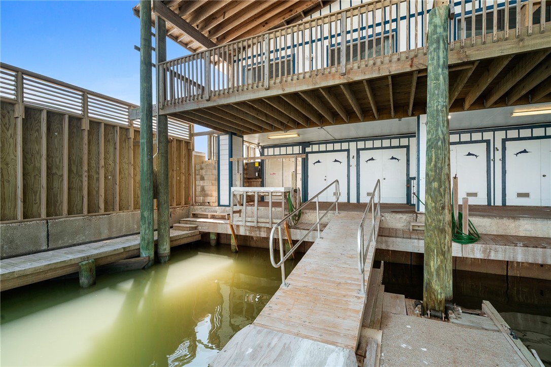 318 W Cotter Avenue 1 Port Aransas TX 78373