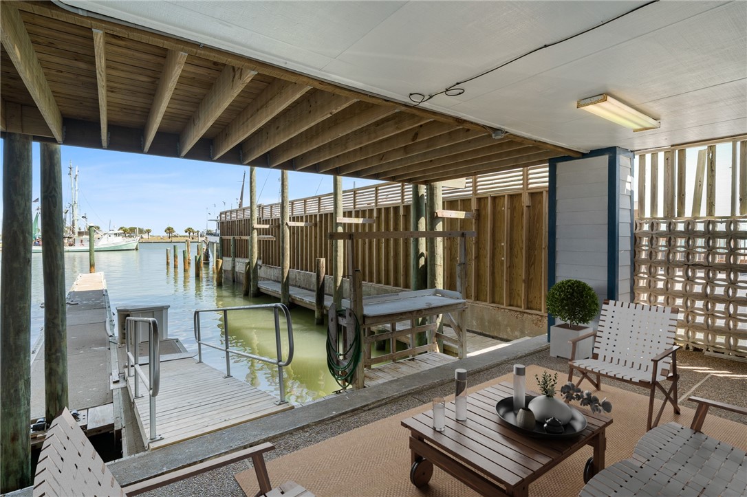 318 W Cotter Avenue 1 Port Aransas TX 78373
