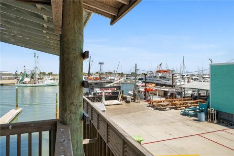 318 W Cotter Avenue 1 Port Aransas TX 78373