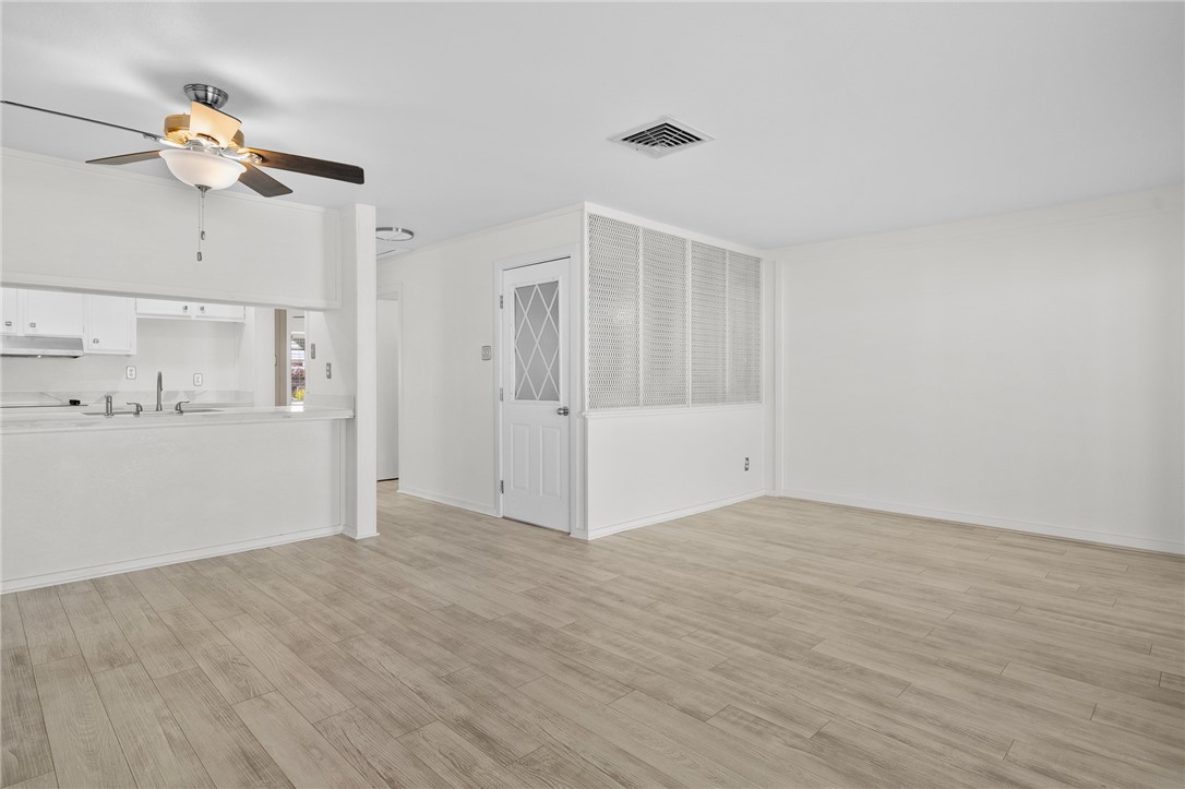 318 W Cotter Avenue 1 Port Aransas TX 78373