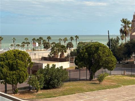 715 S Upper Broadway Street 304 Corpus Christi TX 78401