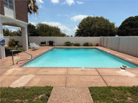 715 S Upper Broadway Street 304 Corpus Christi TX 78401