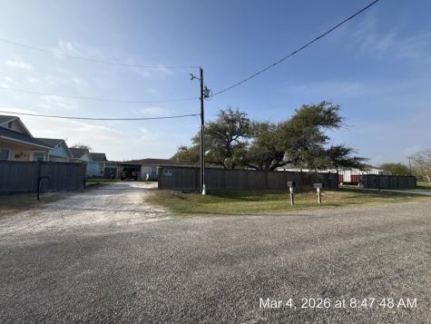 609 W Liberty Street 5 Rockport TX 78382