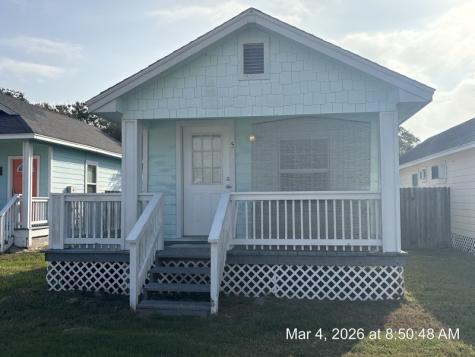 609 W Liberty Street 5 Rockport TX 78382