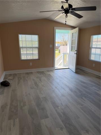 609 W Liberty Street 5 Rockport TX 78382