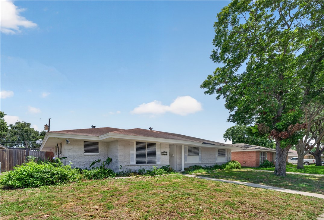 4022 Capri Drive Corpus Christi TX 78411