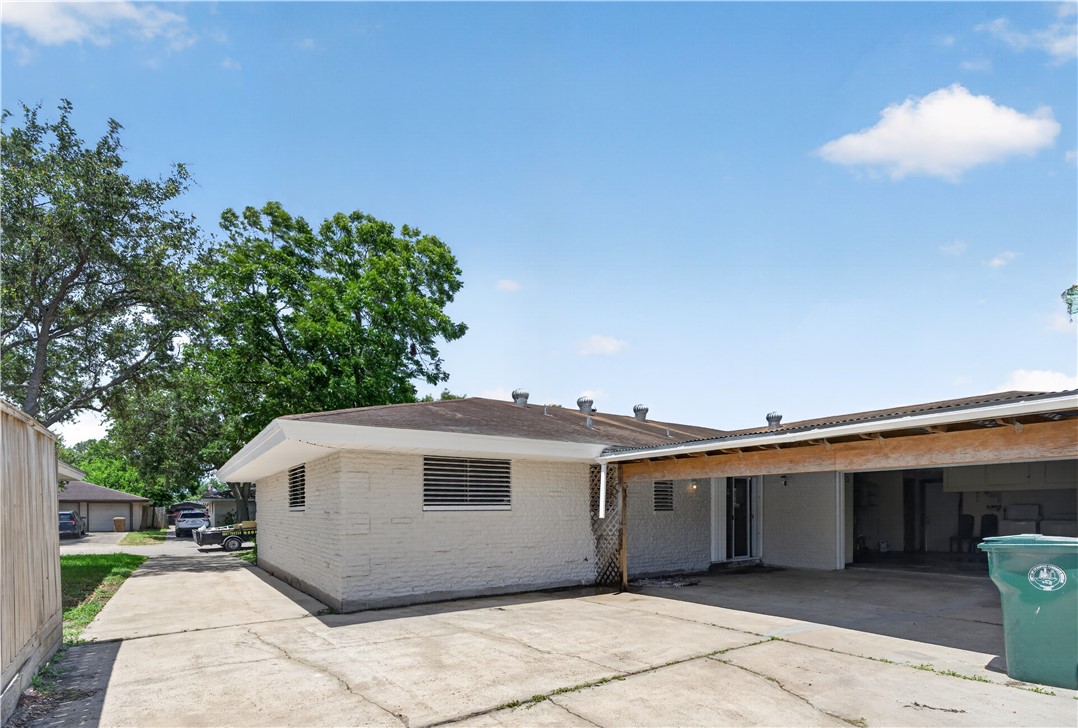 4022 Capri Drive Corpus Christi TX 78411