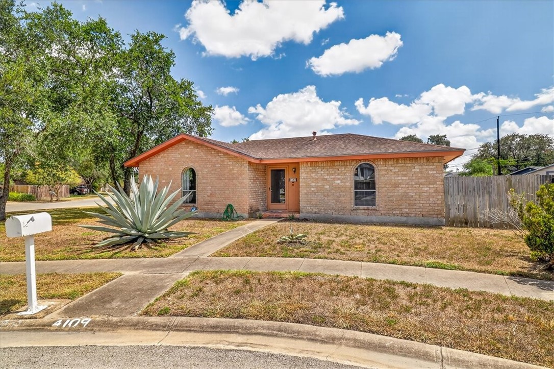 4109 Fonvilla Circle Corpus Christi TX 78410