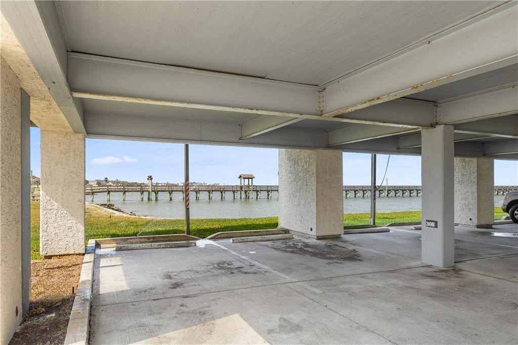 620 S Fulton Beach 308 Rockport TX 78382