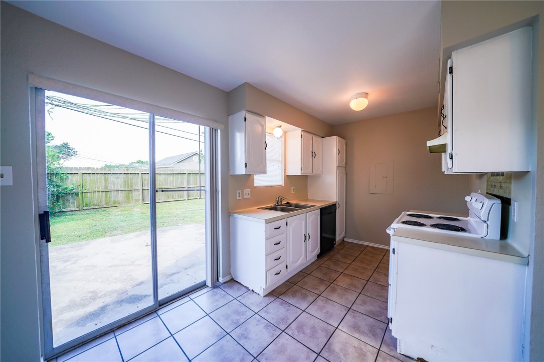 6641 Rhine Dr A Corpus Christi TX 78412