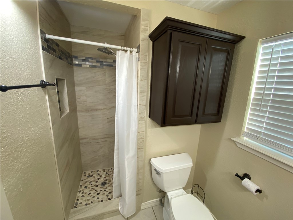 5621 Burton Corpus Christi TX 78411